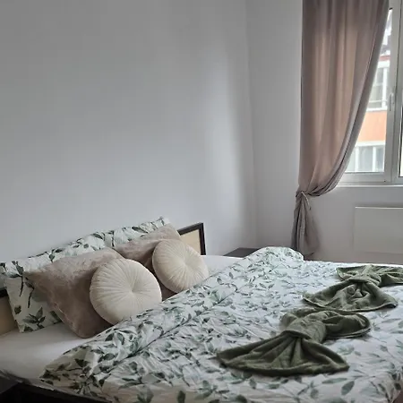 2 Bedroom In Center, Near Metro Apartment Sofia